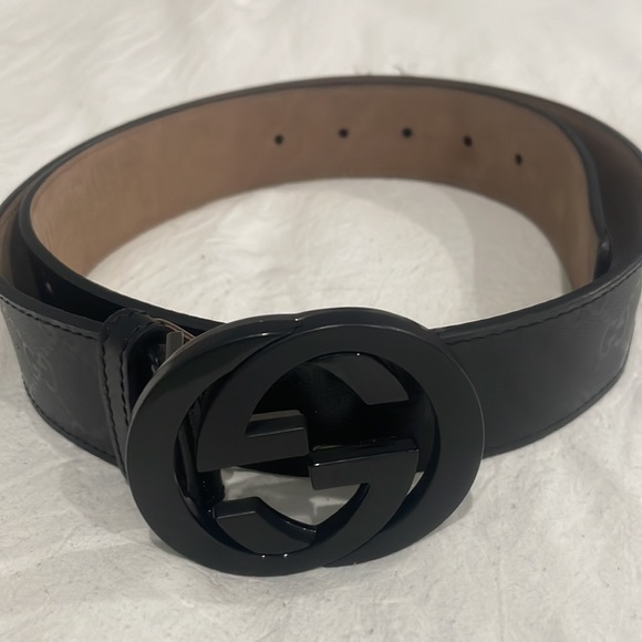 Brand new gucci belt authentic used maybe once - Picture 3 of 4